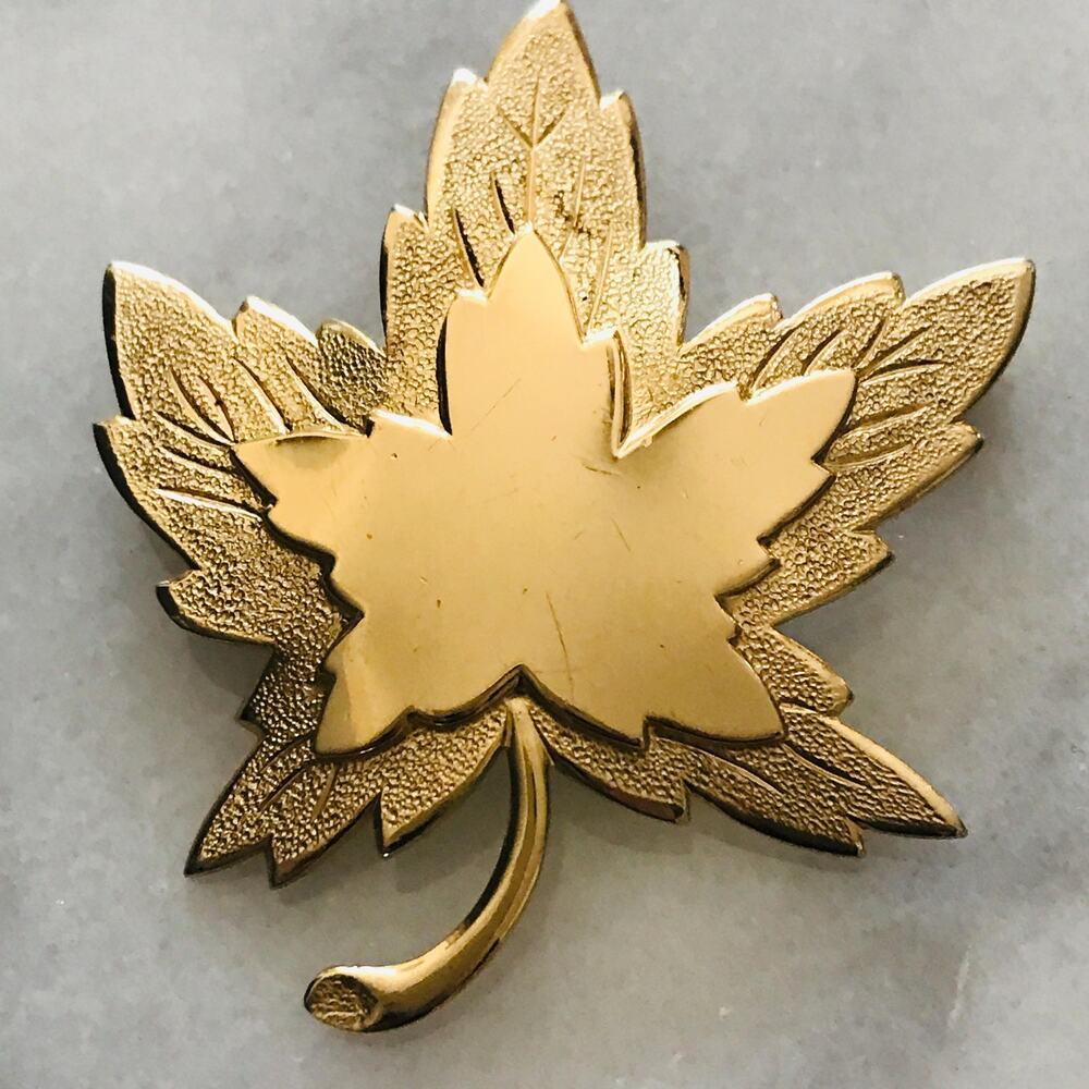 Vintage Monet Gold Tone Maple Leaf Brooch - Layered Textured Autumn Pin